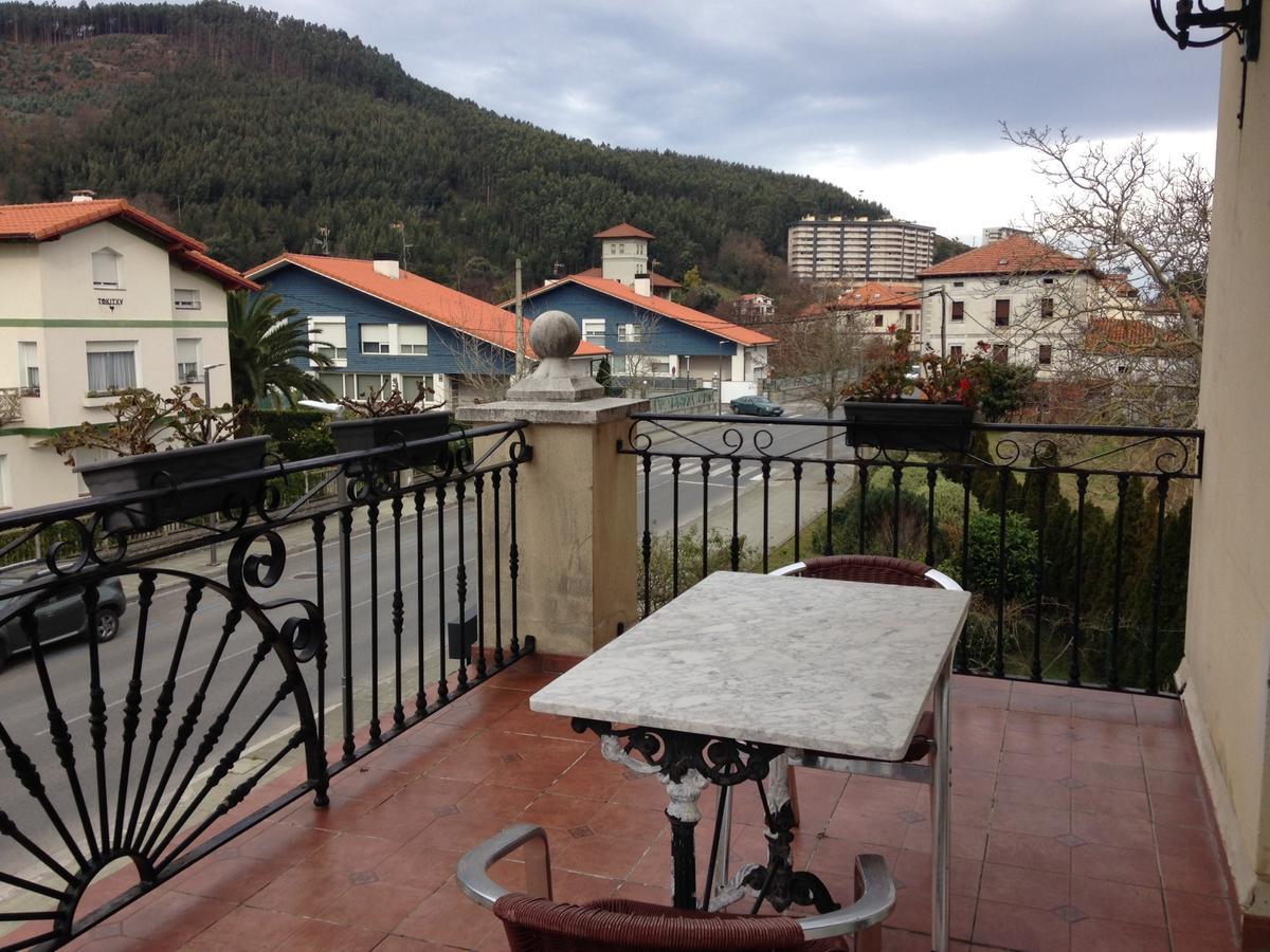 Hotel Joshe Mari Bakio Bagian luar foto